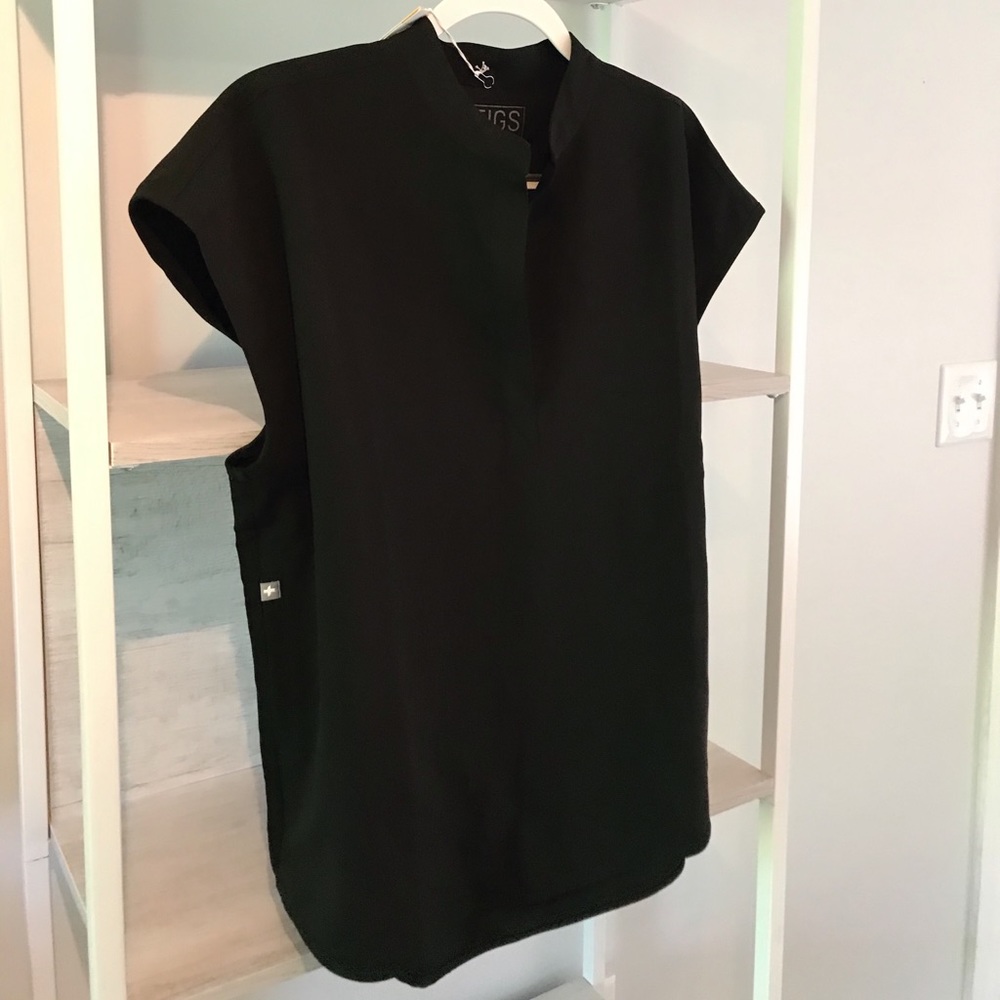 Figs Black Rafaela Top